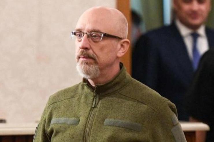 Наші артилеристи готові перетворити ніч на день: Резніков дякує США за новий пакет військової допомоги 