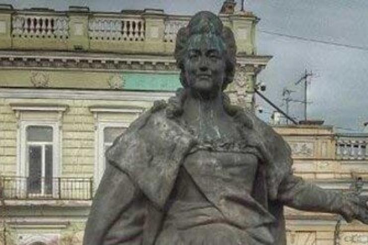 Зеленський попросив міськраду Одеси розглянути знесення пам’ятника Єкатерині ІІ