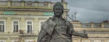 Зеленський попросив міськраду Одеси розглянути знесення пам’ятника Єкатерині ІІ