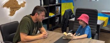 8-річний хлопчик з Чернігова зібрав 64 тисячі гривень на ЗСУ