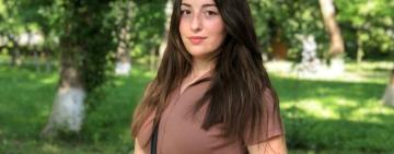 Анастасія Маслєнкова  - юна кореспондентка з Петросталя