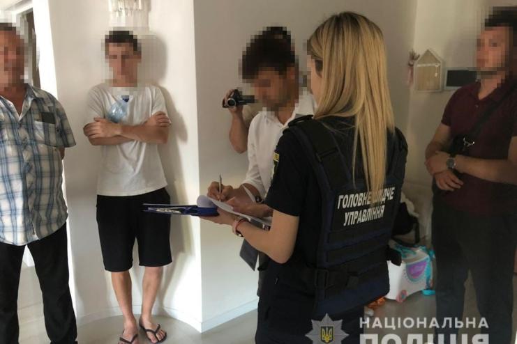 Заволоділи коштами Міноборони під час закупівлі військової амуніції на суму 580 000 доларів США: Нацполіція повідомила про підозру учасникам злочинної групи