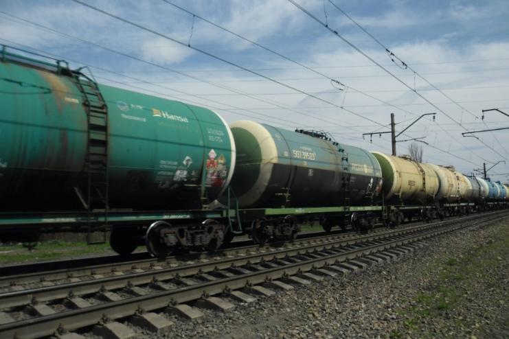 Експортерам не вистачає вагонів для перевезення олії до портів