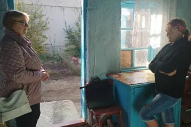 В селі Мирнопілля Теплицької громади службою у справах дітей організовані і проведені бесіди з батьками