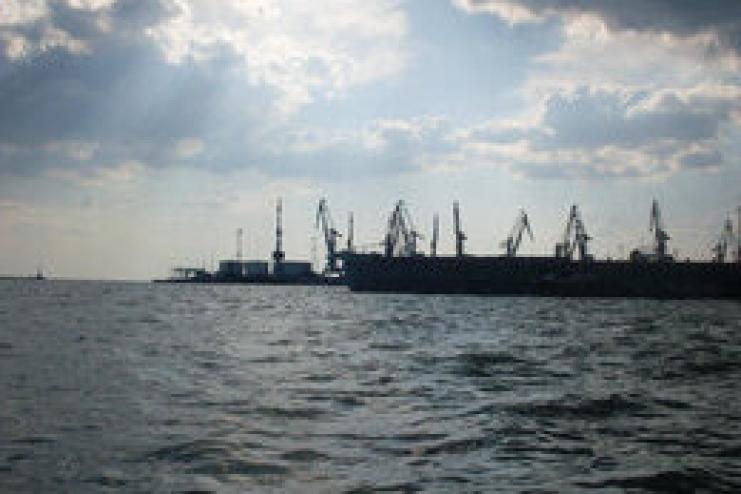 Російські військові обстріляли портову інфраструктуру на Очаківському напрямку. Є загиблі, - ОК "Південь" 