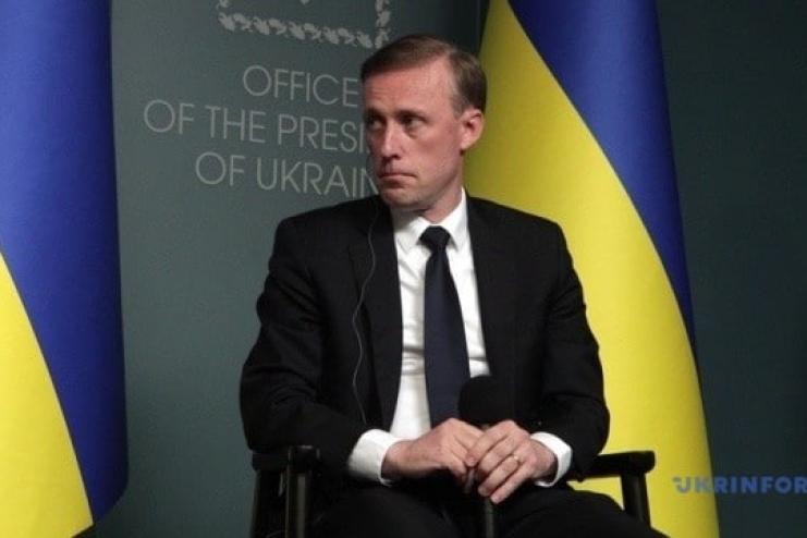 Усі розмови мають починатися з повної деокупації України і без участі України не відбуватимуться,- Салліван