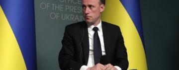 Усі розмови мають починатися з повної деокупації України і без участі України не відбуватимуться,- Салліван