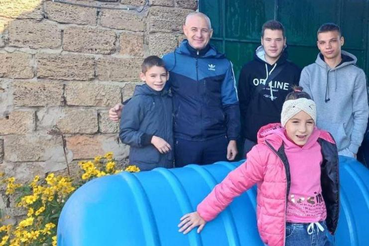 ЮНІСЕФ надав пластикові ємкості для зберігання  питної води  для 41 дитячого будинку сімейного типу