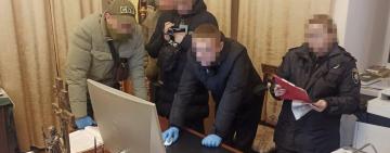 УПЦ МП продовжує дивувати: на Буковині в єпархії знайшли ноутбук із дитячою порнографією