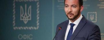 "Мівіну розбавляли": у перші дні війни оточення Зеленського жило в аскетичних умовах 