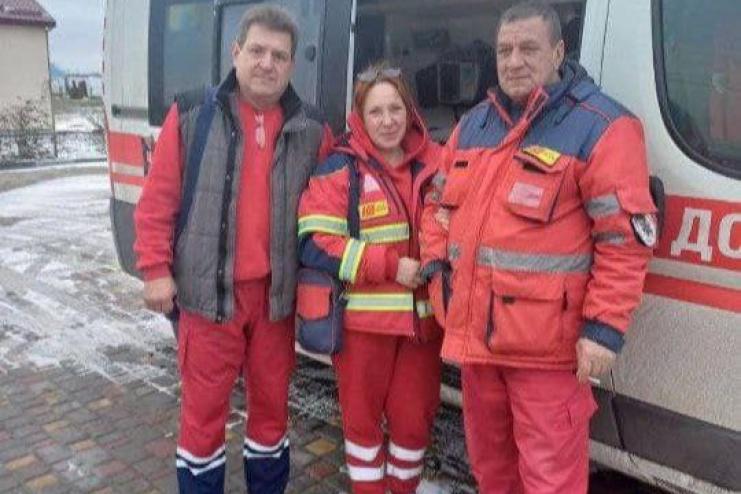 Дівчинка одразу закричала: на Одещині жінка народила дитину прямо в кареті швидкої