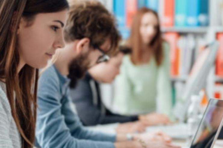 Школярі, які зареєстровані та перебувають на тимчасово окупованих територіях, зможуть вступити до вузу дистанційно