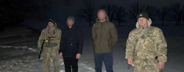 Бігли через засніжені поля до Молдови: в Болградському районі затримано порушників кордону