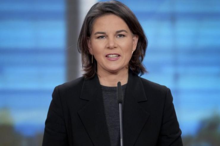 Наступні дні будуть вирішальними для всього світу, - Бербок