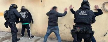 Нацполіція провела масштабну спецоперацію для затримання кримінальників на Одещині