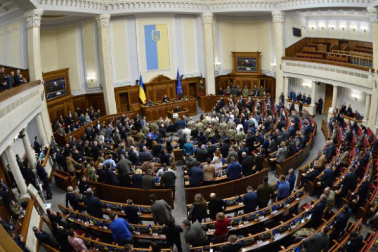 У січні майже всі депутати ВР отримали 100% надбавку до окладу, - УП
