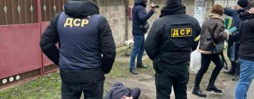 НА ОДЕЩИНІ ЗА СИСТЕМАТИЧНІ ПОБОРИ З МАЛОГО БІЗНЕСУ  СЛУЖБОВЕЦЬ СЕЛИЩНОЇ АДМІНІСТРАЦІЇ ПОСТАНЕ ПЕРЕД СУДОМ