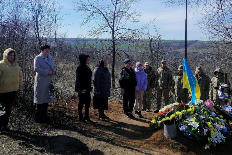 Герої не вмирають! У Тарутине відбулось траурне зібрання біля могили героя Самолюка Петра