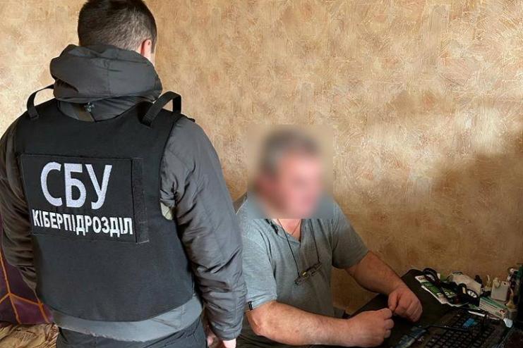 В Одесі затримали ворожого інформатора, який коригував удари по місту