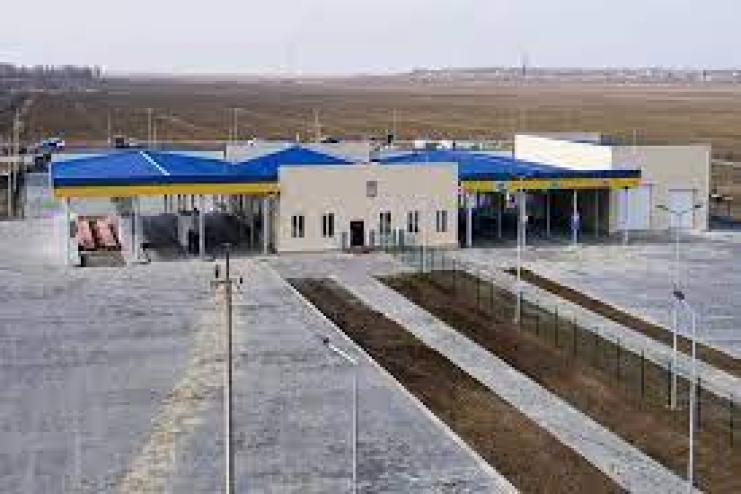 Уряд розпочав передачу автомобільних пунктів пропуску до сфери управління Агентства відновлення: що зміниться
