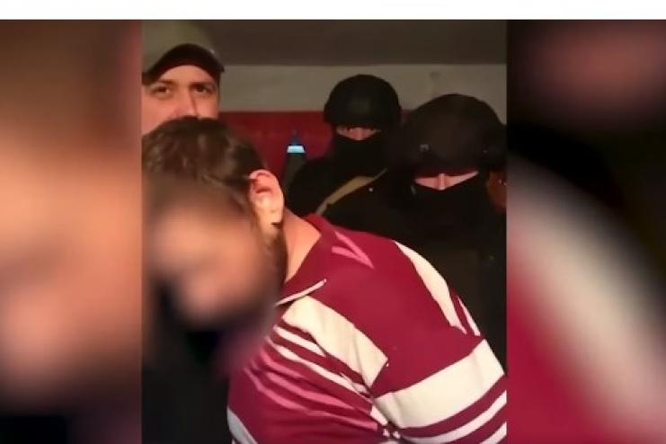 Мешканець Одеської області розсилав у месенджері непристойні зображення та дитяче порно