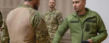 Звільнення Зміїного: спецпризначенці СБУ отримали нагороди від ГУР МОУ