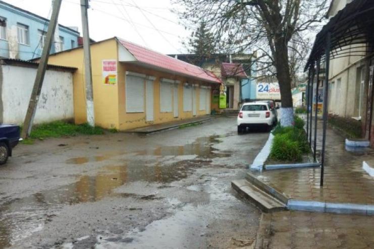 Поліцейські розслідують обставини ДТП в селищі Тарутине