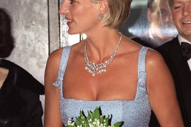 На аукціон виставлять кольє принцеси Діани. Гроші підуть на відбудову України