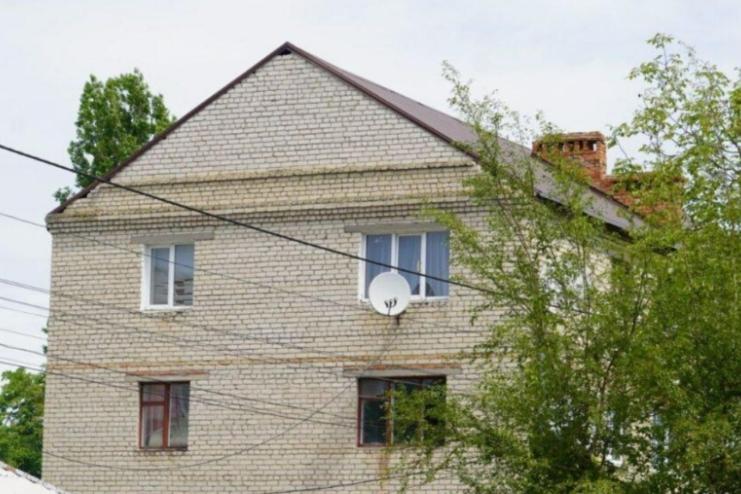 На Миколаївщині одеські волонтери ремонтують будинки, які постраждали внаслідок обстрілів