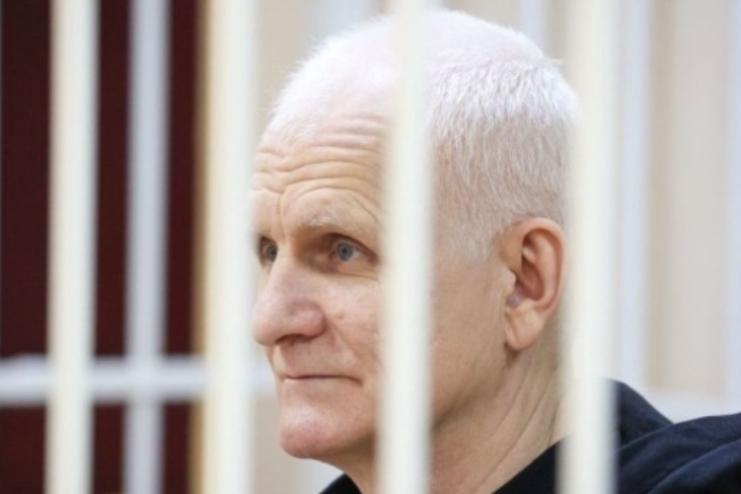 Понад сто нобелівських лауреатів закликають Білорусь звільнити політв’язня Беляцького