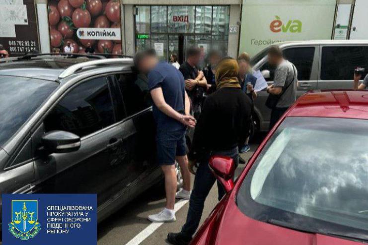 В Одесі офіцер пропонував солдату за хабар влаштувати звільнення з армії
