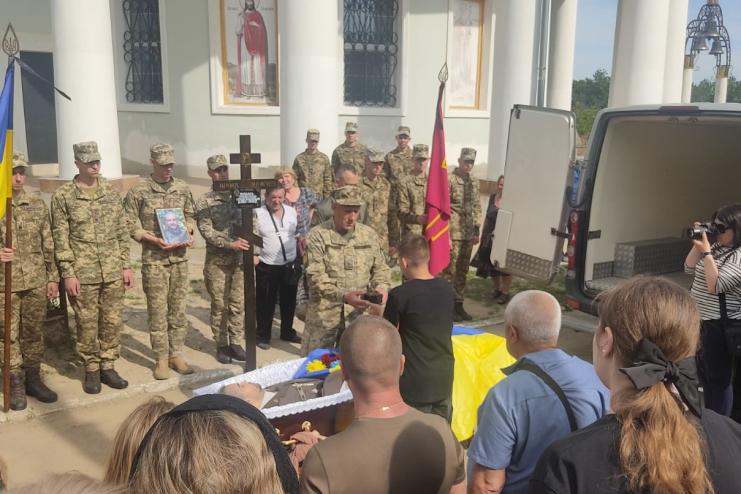 НА БОЛГРАДЩИНІ ПРОВЕЛИ В ОСТАННЮ ПУТЬ ГЕРОЯ - ПОЛКОВНИКА ОЛЕКСАНДРА МАКАЄВА
