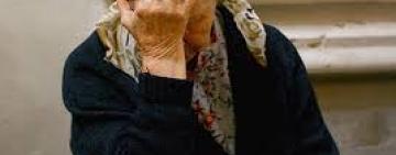 За систематичне насильство над старенькою матір’ю жителя Одещини відправили на лаву підсудних