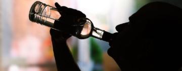 На півдні Одещини чоловік випив замість горілки хімікати