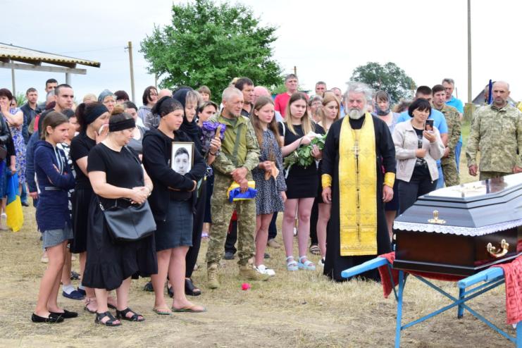 З першого дня боронив рідну землю від окупантів: на Одещині попрощались із 31-річним Сергієм Смолянцем