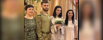 Колектив Арцизької станції екстреної медичної допомоги привітав колегу з днем весілля