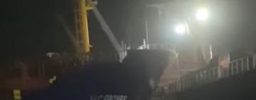 В порту на Одещині зіштовхнулися два суховантажі (відео)