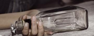 Масове отруєння та загибель людей на Одещині: затримано жінку, що реалізувала сурогатний алкоголь