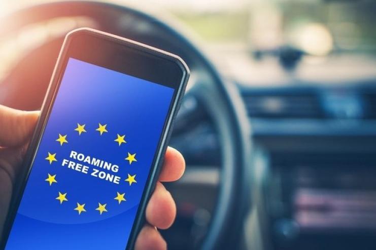 Єврокомісія продовжила безкоштовний роумінг для українців ще на рік