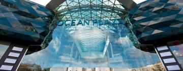 Банк, ТРЦ Ocean Plaza та завод: Україна націоналізувала активи російських олігархів на мільярди гривень