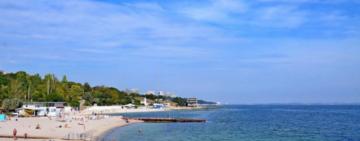 Чому в Одесі не можна купатися в морі попри поліпшення якості проб води: пояснення міськради