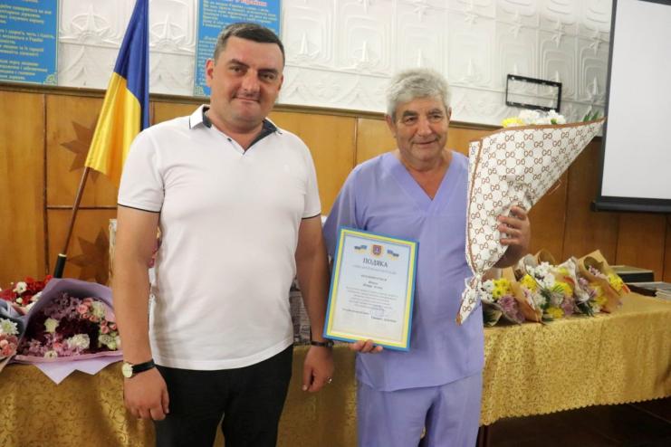 ДЕНИС БАЙЛУК ПРИВІТАВ ЗІ СВЯТОМ МЕДИЧНИХ ПРАЦІВНИКІВ АРЦИЗЬКОЇ ГРОМАДИ