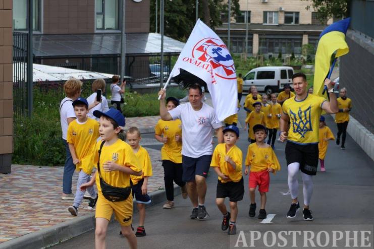 Рекорд України: у Києві пройшов забіг дітей, які подолали тяжкі хвороби