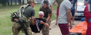 КОЛИ ВАЖЛИВА КОЖНА ХВИЛИНА: В ІЗМАЇЛІ ПРИКОРДОННИКИ ТА НАЦГВАРДІЙЦІ НАДАЛИ ДОМЕДИЧНУ ДОПОМОГУ ЧОЛОВІКУ