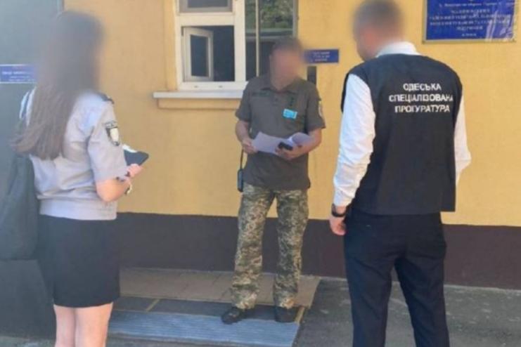 У Болграді за корупцію затримали посадовців ТЦК