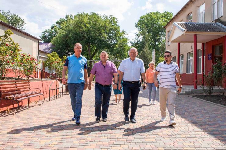Освіта, медицина, безпека: обласне керівництво сприяє вирішенню нагальних питань Тарутинщини