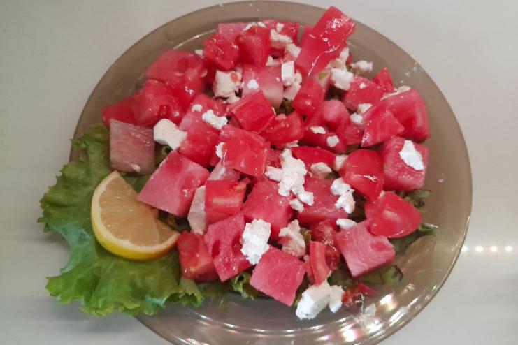 САЛАТ З КАВУНА