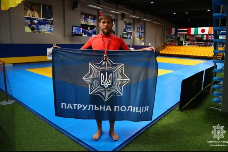 Одеський патрульний переміг на змаганнях із грепплінгу