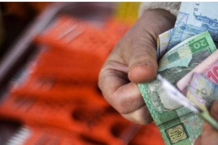 В Одесі затримали співробітницю пошти, яка підробляла підписи мертвих людей та отримувала  пенсію