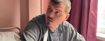 Беззахисні медики: в Одесі фельдшер, якого вдарили ножем декілька разів, йде на одужання